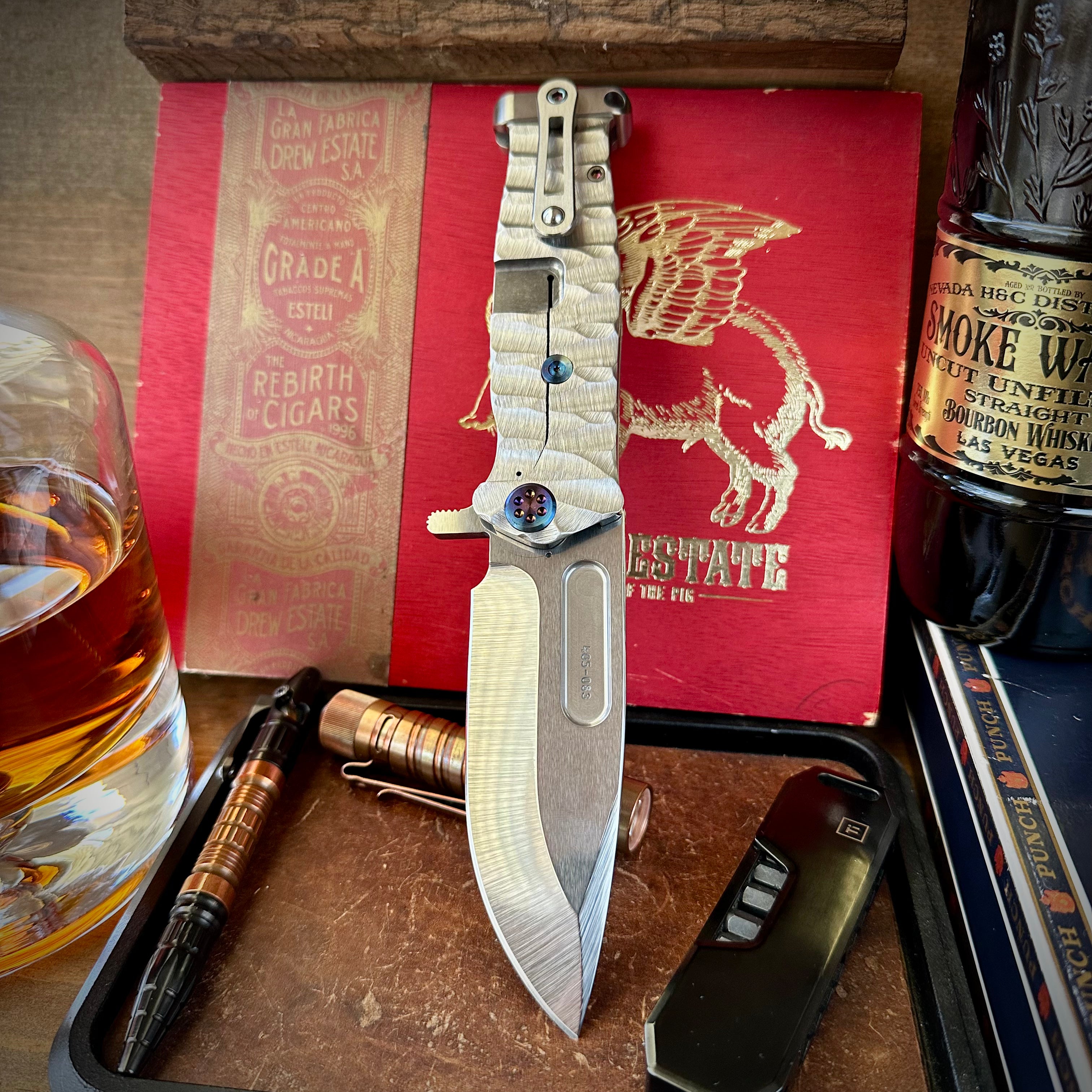 Medford Knives USMC Fighter Flipper S45vn Blade Twisted Predator/Flamed