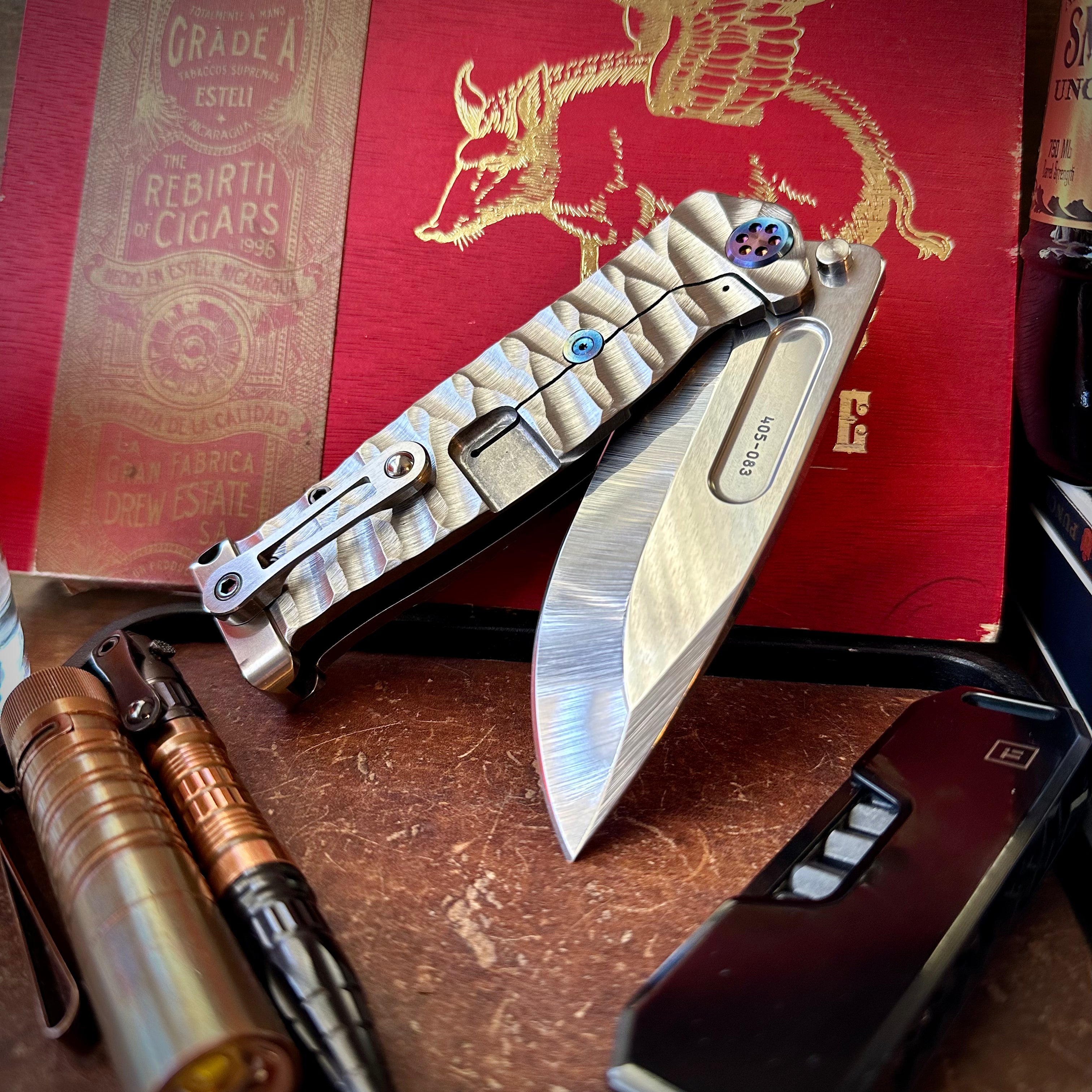 Medford Knives USMC Fighter Flipper S45vn Blade Twisted Predator/Flamed